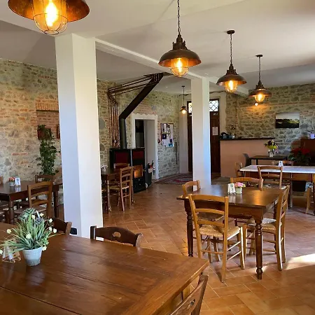 Con Cucina Il Favaio Séjour à la ferme