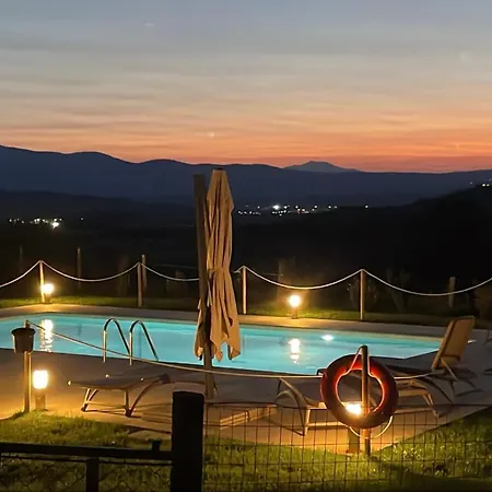 Con Cucina Il Favaio Farm stay Paciano