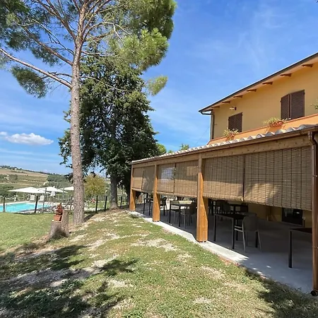 Con Cucina Il Favaio Séjour à la ferme Paciano