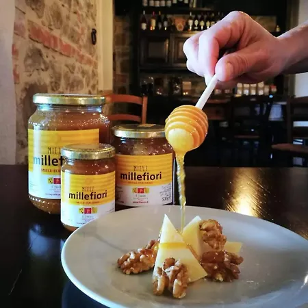 مزرعة للإقامة Con Cucina Il Favaio