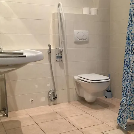 Con Cucina Il Favaio مزرعة للإقامة Paciano