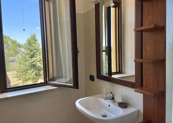 Con Cucina Il Favaio Séjour à la ferme Paciano