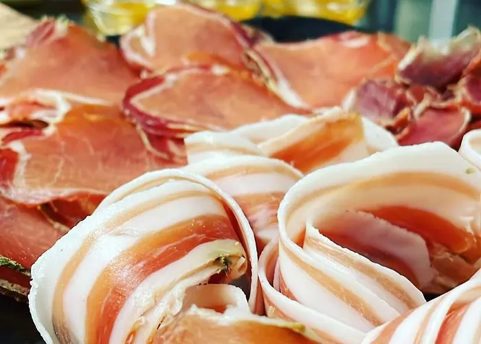 Con Cucina Il Favaio Séjour à la ferme