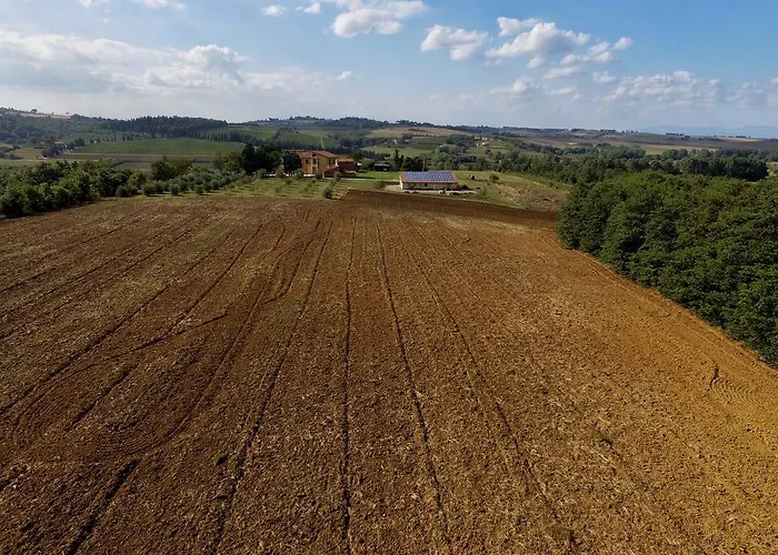 Con Cucina Il Favaio ファームステイ Paciano
